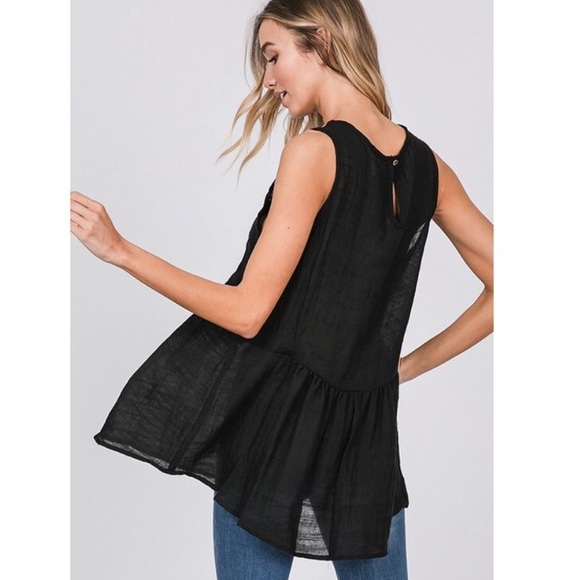 Black Top w/ Embroidered Floral V-Neck - Picture 4 of 4